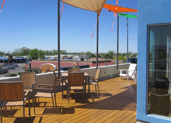 Access to public rooftop deck 360 degree views