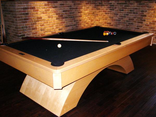Custom pool table