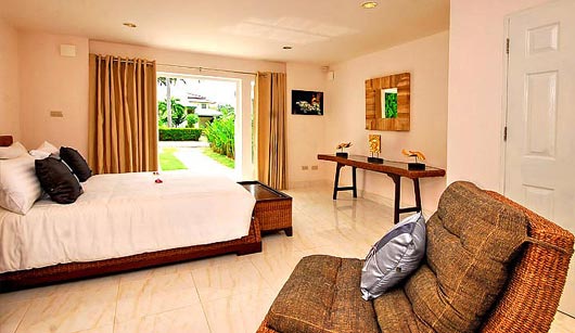 Pattaya Villa bedroom