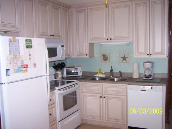 Newly Renovated Full Size Kitchen-fully equiped