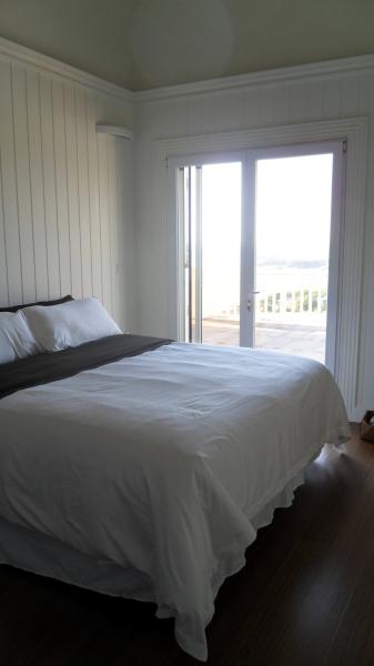 Bedroom with terrace and view of sea