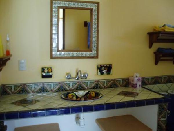 Jacaranda's Bathroom
