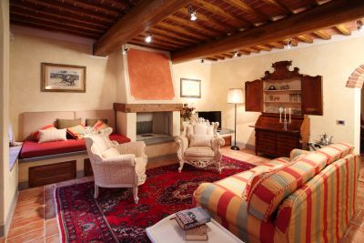 Casa Rossa living room