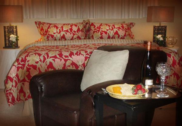Relax in comfort  in the Orchard Room
