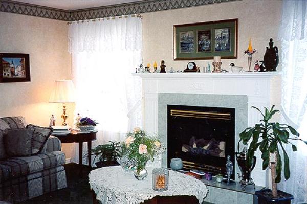 Guests Lounge with Fireplace