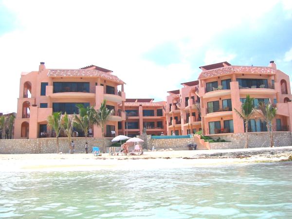 Luna encantada complex view from the water