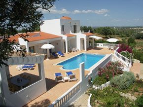 Casa das Vinhas Algarve Villa with pool