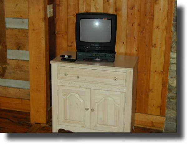 TV Stand with TV & VCR