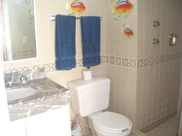 Photo of one of the 3 bathrooms