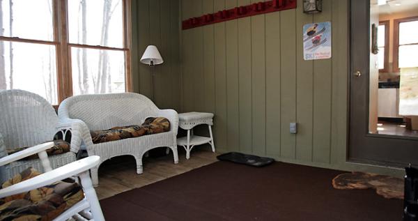 Enclosed porch & ski room