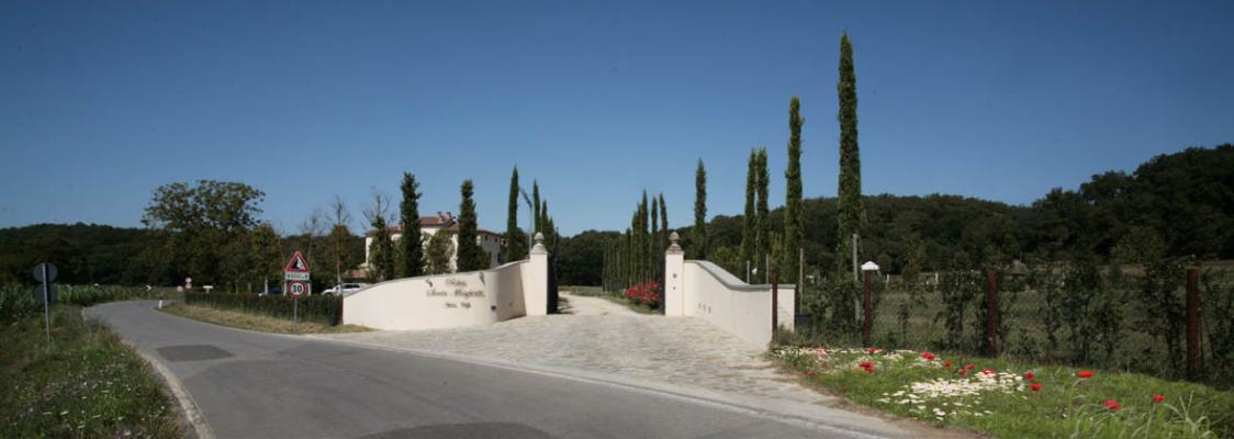 The Villa's Gate
