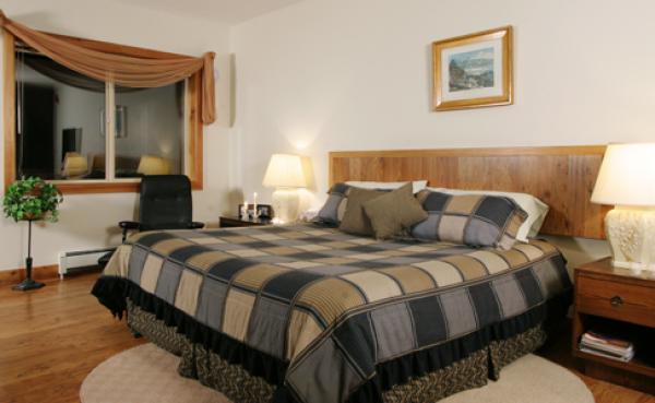Spacious Guest Rooms