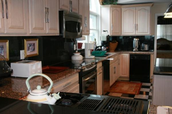 Another Area Of kitchen