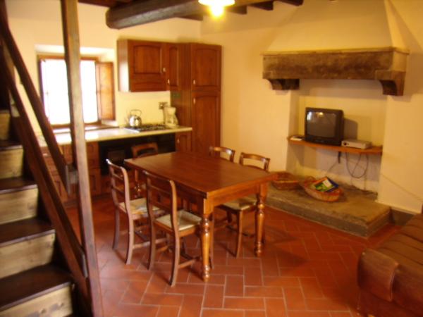 Soppalco living dining room & kitchen