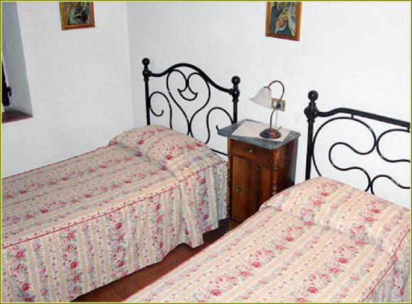 La Menghina :Bedroom