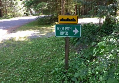 Mt. Baker Rim footpath signs