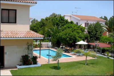 Oroklini, Larnaca, Vacation Rental Holiday Rental