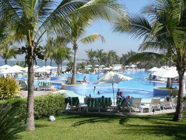 Resort Pool available to Villa Renters