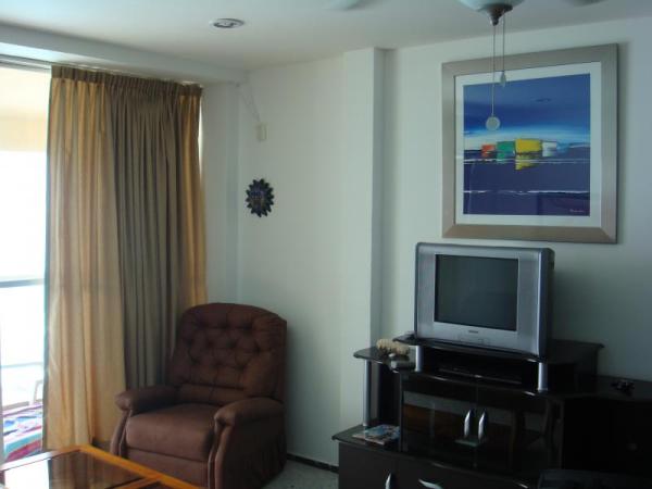 Linving room with tv/dvd/cd and lounge chair