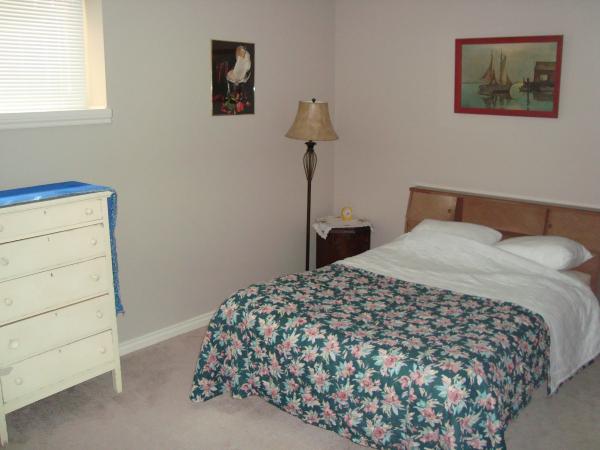 Downstairs Bedroom, double bed, large closet
