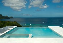 Infinity pool with view of the Bay