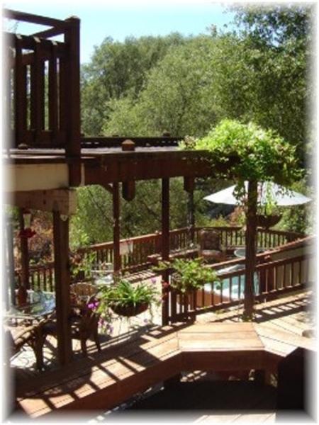 SierraScape's Patio and Spa