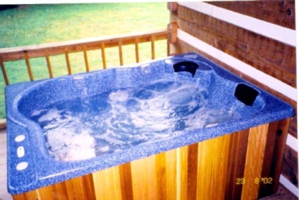 HOT TUB on the Back Porch