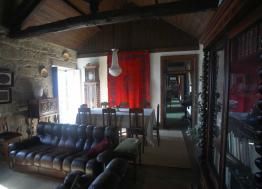 Quinta Do Loureiro lounge with fireplace