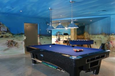 Games room with pool table and Fusball table