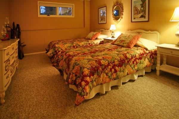 King Bedroom Converted to Twin Beds