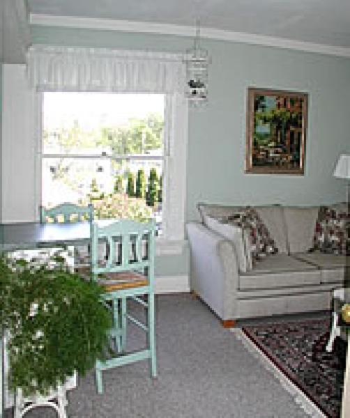 Garden Suite's Living Room
