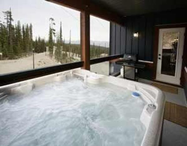 Private Hot Tub on the Spacious Deck