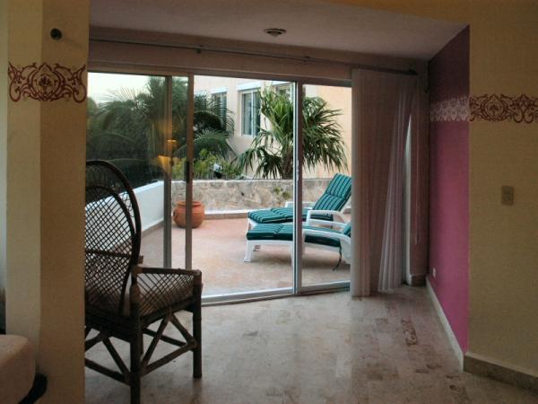 Pink bedroom private terrace