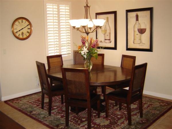Town Home Dinning Room