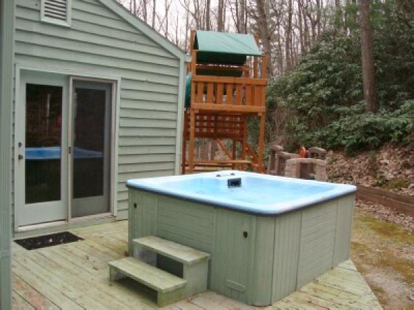 Large Hot Tub with Woodlands View