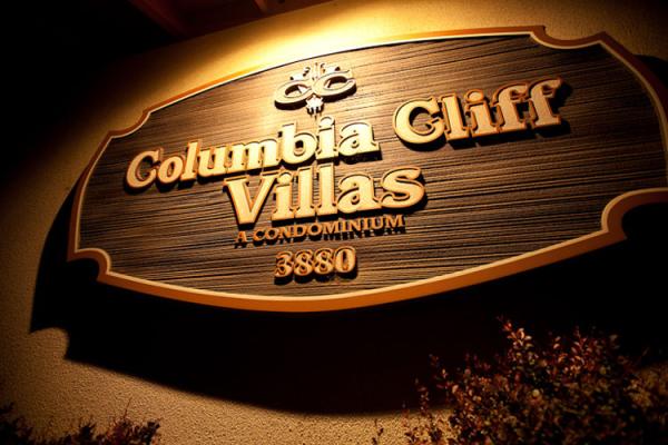 Columbia Cliff Villa