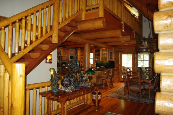 Magnificent Log Staircase to Suite/loft area