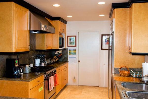 Fully Equipped Large Chef's Kitchen