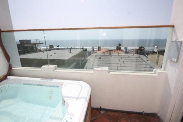 Hot Tub with ocean view