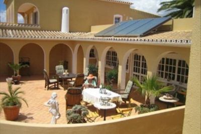 Courtyard terrace