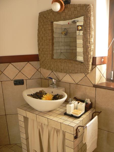Falmouth Harbour Bathroom