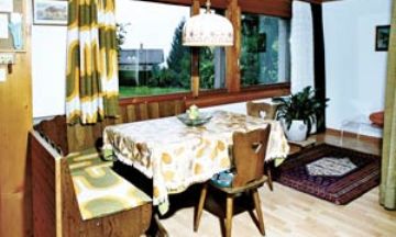 Oberhofen, Oberland, Vacation Rental Condo