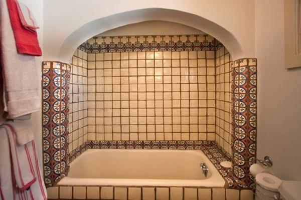 Bathtub