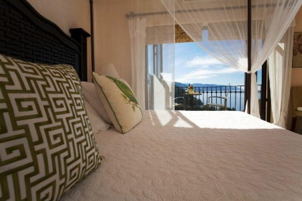 Bedroon #4 w/ocean view