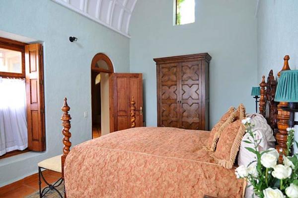 Plaza Guest Room