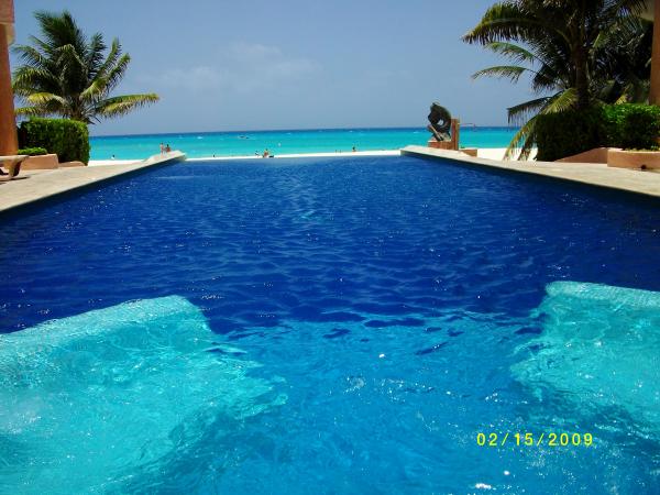 Infiniti Pool with Spa