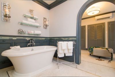 Classic bathtub
