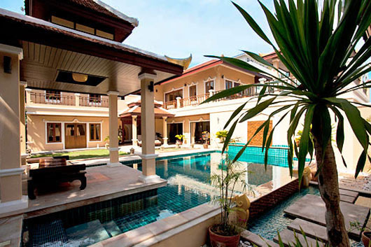 Pratumnak Hill, Pattaya, Vacation Rental Villa