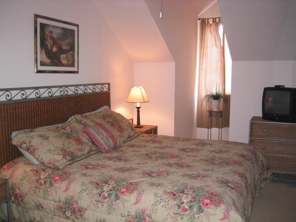 2nd Floor King Bed