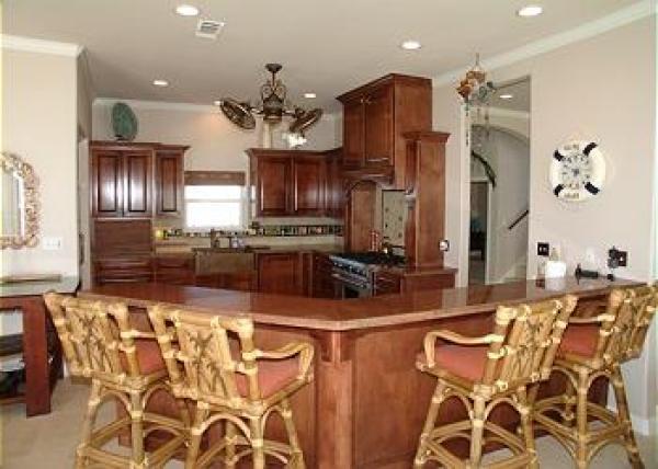 Dining & Kitchen
